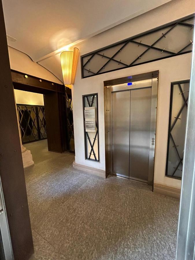 Splendido Appartamento In Piazza San Carlo تورينو المظهر الخارجي الصورة